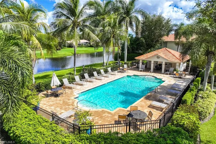 13251 Sherburne Cir 2004, Bonita Springs, Florida 34135