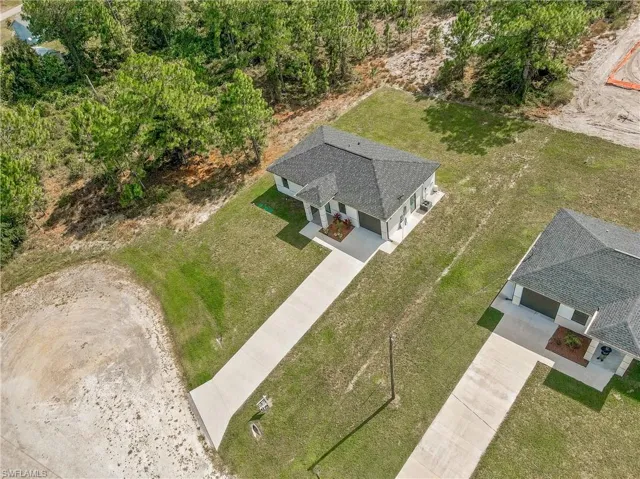 904 Wabasso Ct, Lehigh Acres, Florida 33974