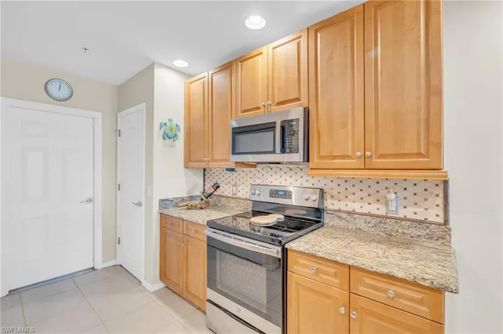 11971  Champions Green  WAY, Fort Myers, FL 33913