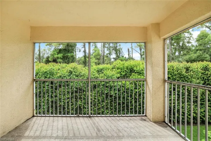 6635 Huntington Lakes Cir # 202, Naples, Florida 34119