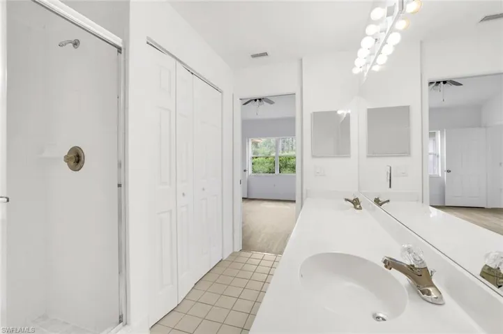 6635 Huntington Lakes Cir # 202, Naples, Florida 34119