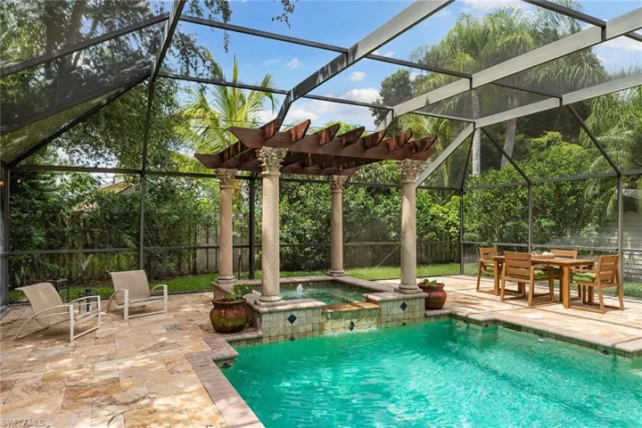 223  Kirtland  DR, Naples, FL 34110