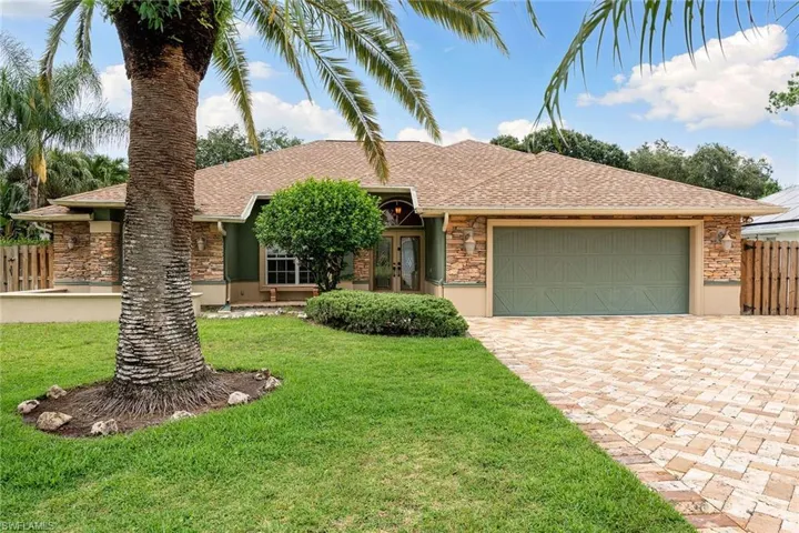 223  Kirtland  DR, Naples, FL 34110