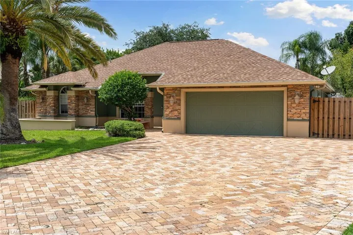 223  Kirtland  DR, Naples, FL 34110