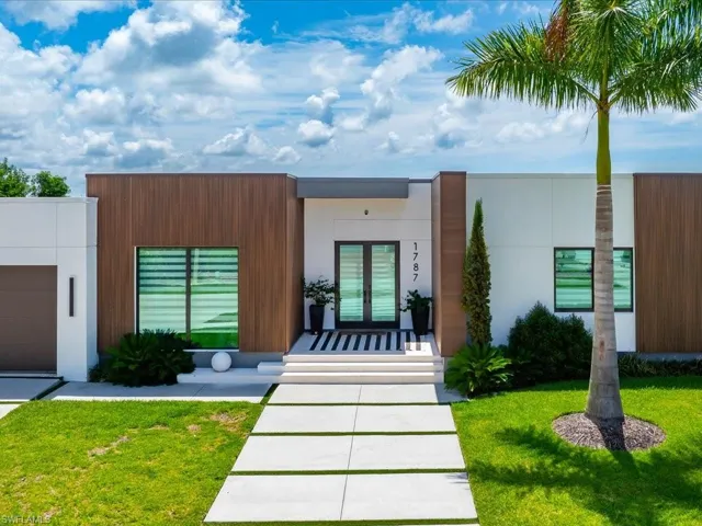 1787 Dogwood Dr, Marco Island, Florida 34145