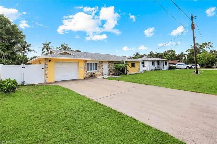 27051 Edgewood St, Bonita Springs, Florida 34135