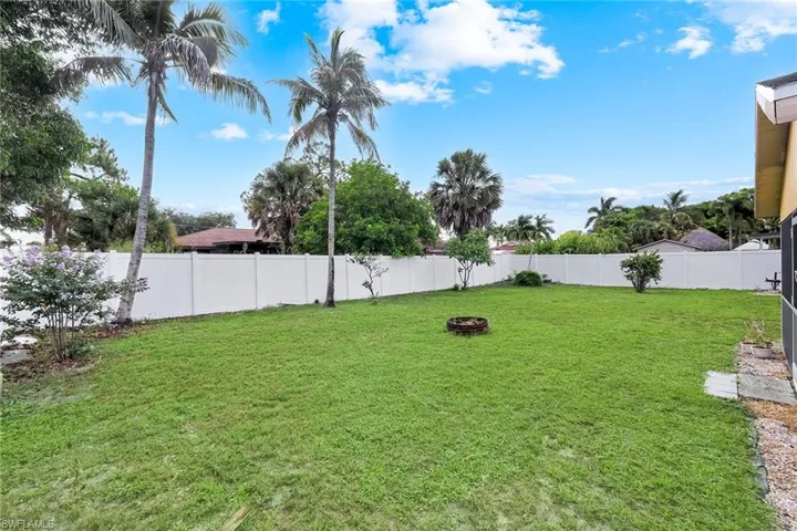 27051 Edgewood St, Bonita Springs, Florida 34135