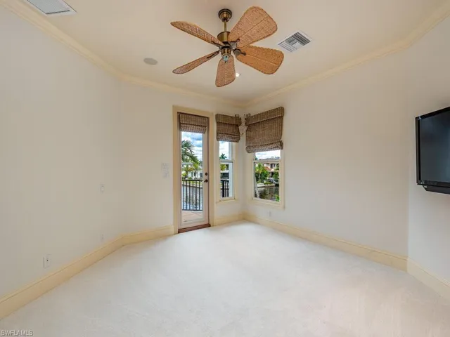 651  21st S AVE, Naples, FL 34102