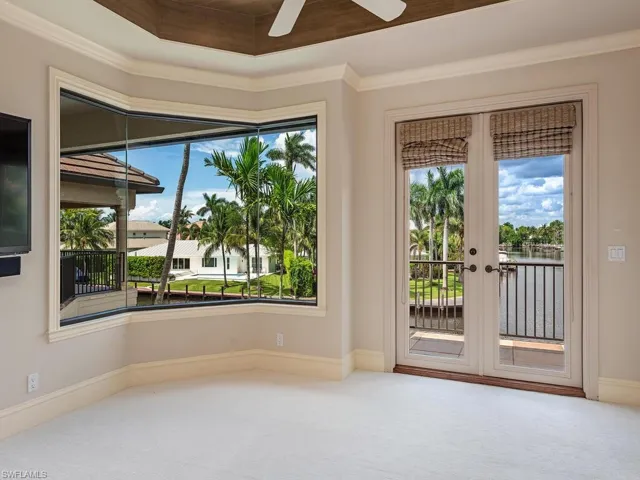 651  21st S AVE, Naples, FL 34102