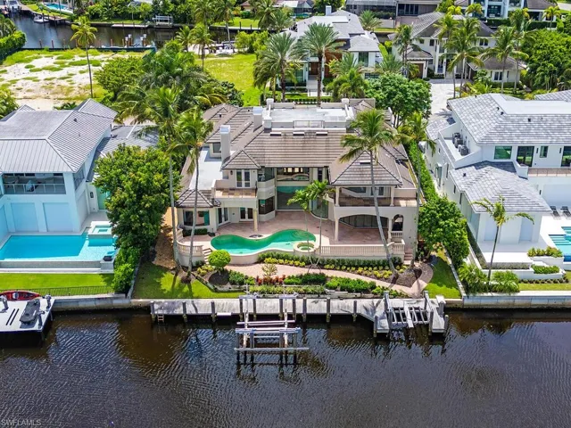 651  21st S AVE, Naples, FL 34102
