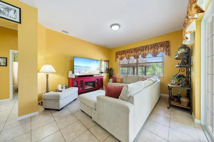 4085 16th Ave Ne, Naples, Florida 34120