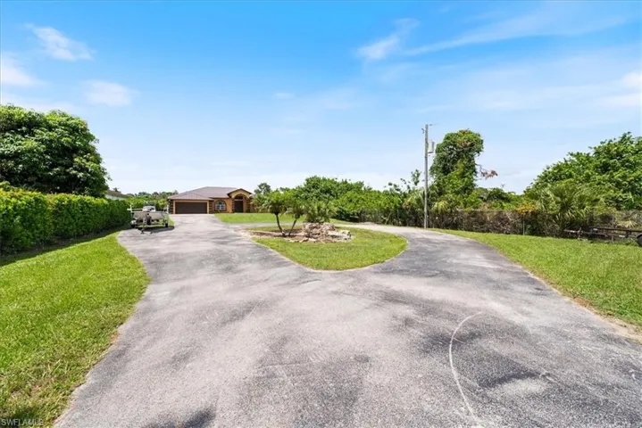 4085 16th Ave Ne, Naples, Florida 34120