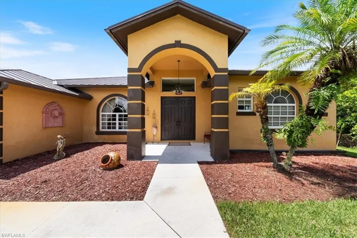 Expansive Double Door Entry