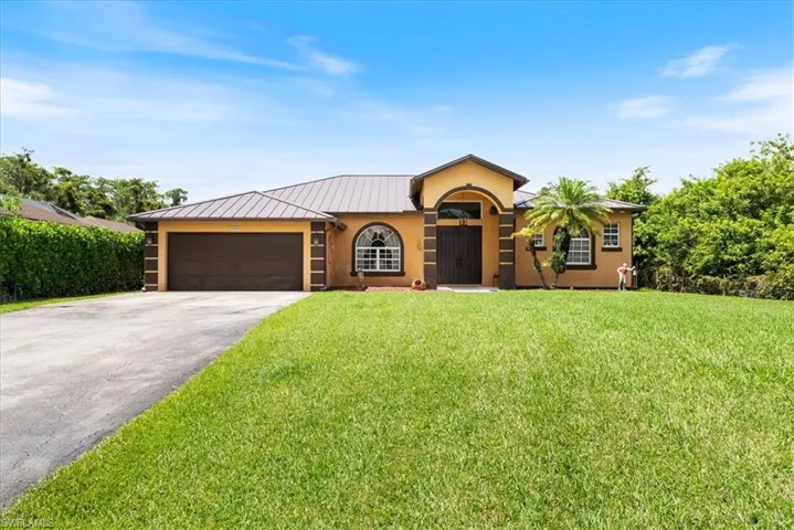 4085 16th Ave Ne, Naples, Florida 34120