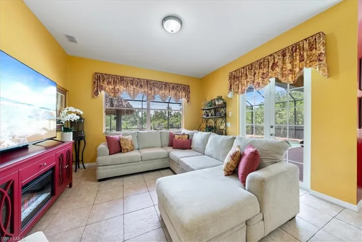 4085 16th Ave Ne, Naples, Florida 34120