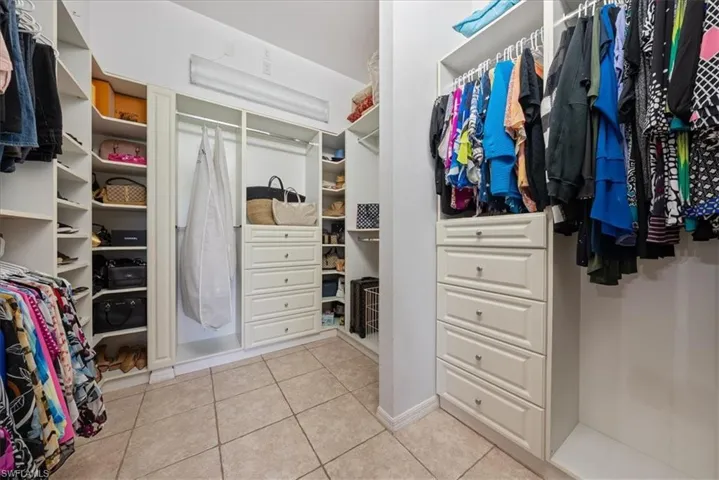 CALIFORNIA CLOSET, PRIMARY