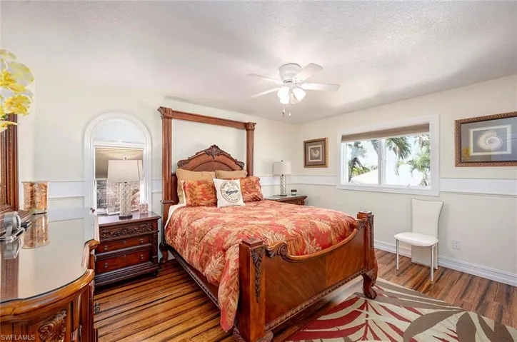 5208 Sw 8th Ct, Cape Coral, Florida 33914
