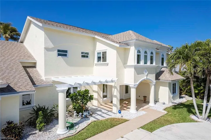 5208 Sw 8th Ct, Cape Coral, Florida 33914