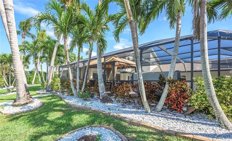 5208 Sw 8th Ct, Cape Coral, Florida 33914