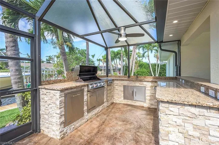 5208 Sw 8th Ct, Cape Coral, Florida 33914