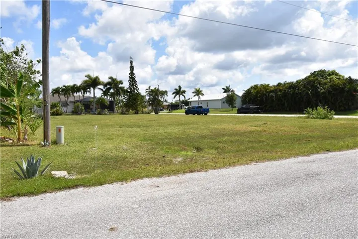 2480 Nw 8th Ter, Cape Coral, Florida 33993