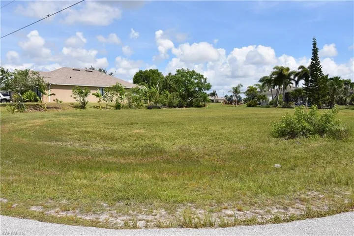 2480 Nw 8th Ter, Cape Coral, Florida 33993