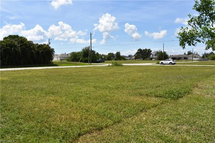 2480 Nw 8th Ter, Cape Coral, Florida 33993