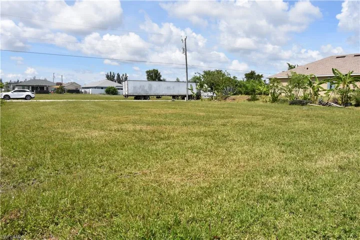 2480 Nw 8th Ter, Cape Coral, Florida 33993