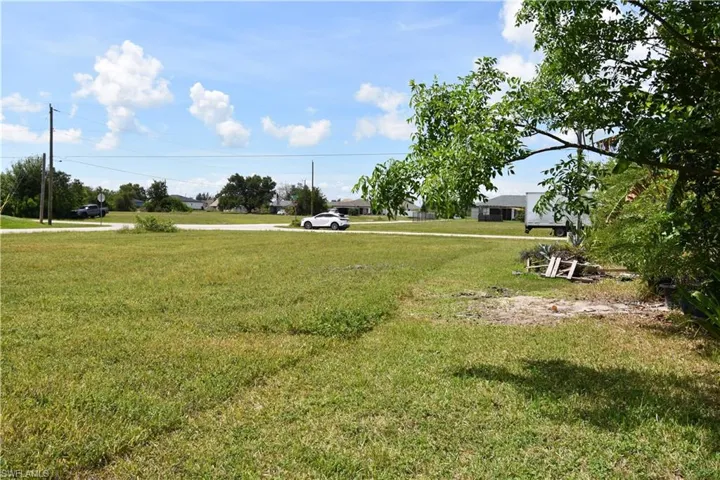 2480 Nw 8th Ter, Cape Coral, Florida 33993