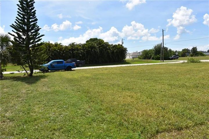 2480 Nw 8th Ter, Cape Coral, Florida 33993