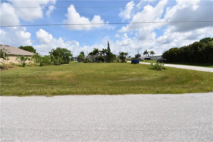 2480 Nw 8th Ter, Cape Coral, Florida 33993