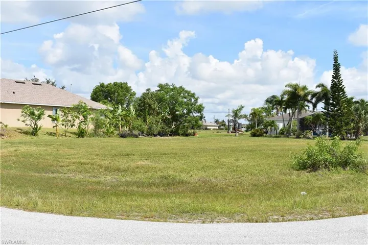 2480 Nw 8th Ter, Cape Coral, Florida 33993
