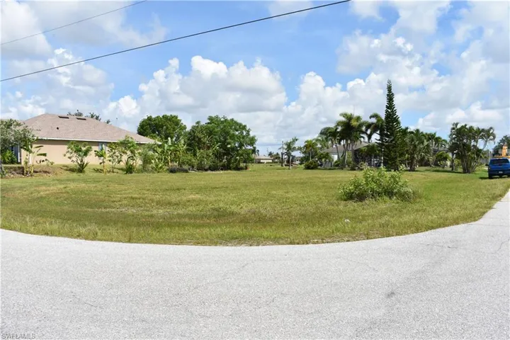 2480 Nw 8th Ter, Cape Coral, Florida 33993