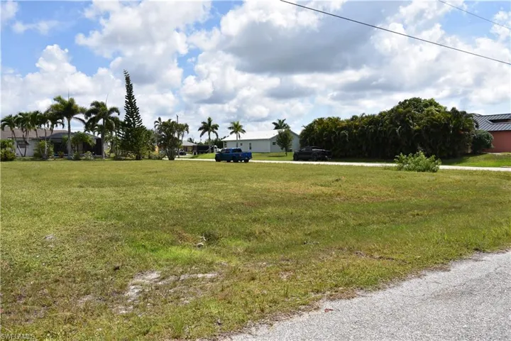 2480 Nw 8th Ter, Cape Coral, Florida 33993