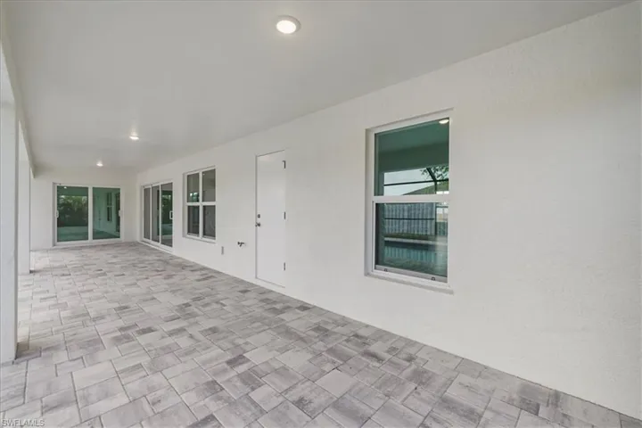 1904 NW 18th  ST, Cape Coral, FL 33993