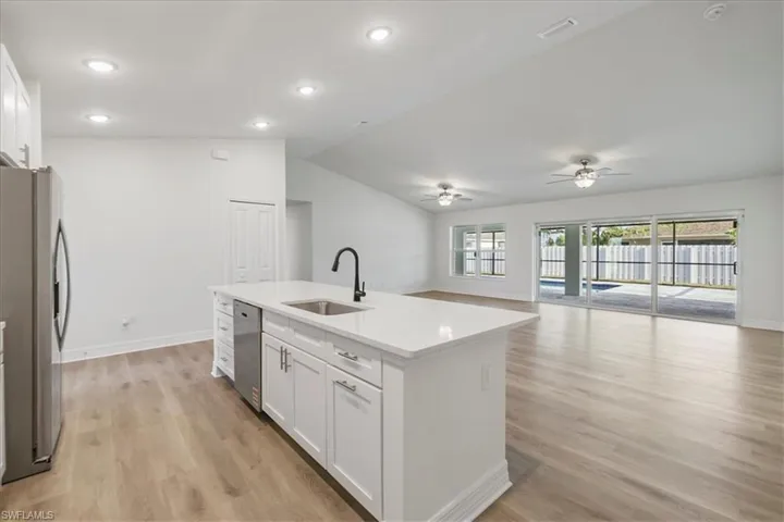 1904 NW 18th  ST, Cape Coral, FL 33993
