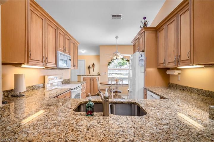 8510  Mustang  DR, NAPLES, FL 34113