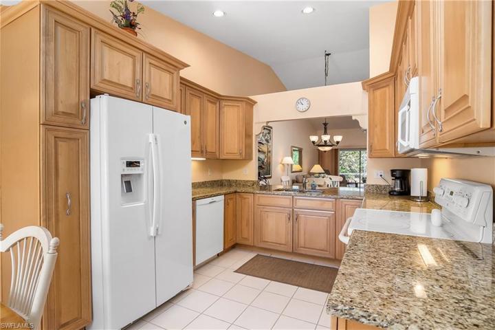 8510  Mustang  DR, NAPLES, FL 34113