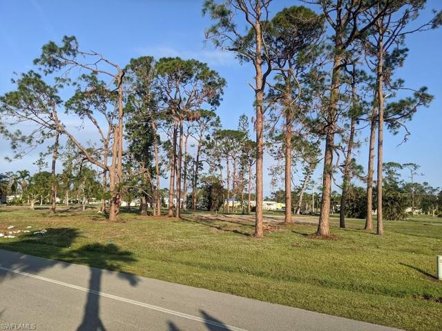 19279  Arrowhead  LN, NORTH FORT MYERS, FL 33903