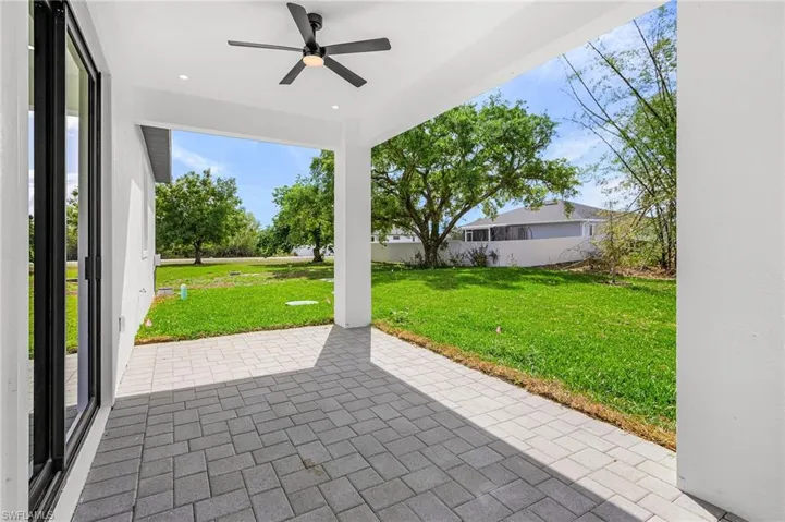 2903 10th St Sw, Lehigh Acres, Florida 33976