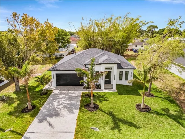 2903 10th St Sw, Lehigh Acres, Florida 33976