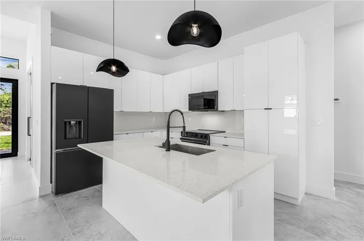 2903 10th St Sw, Lehigh Acres, Florida 33976