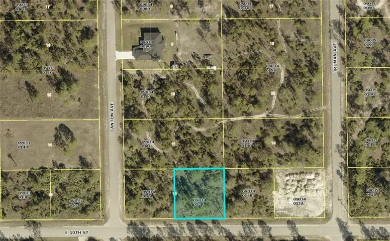 3203 E 10th St, Lehigh Acres, Florida 33972