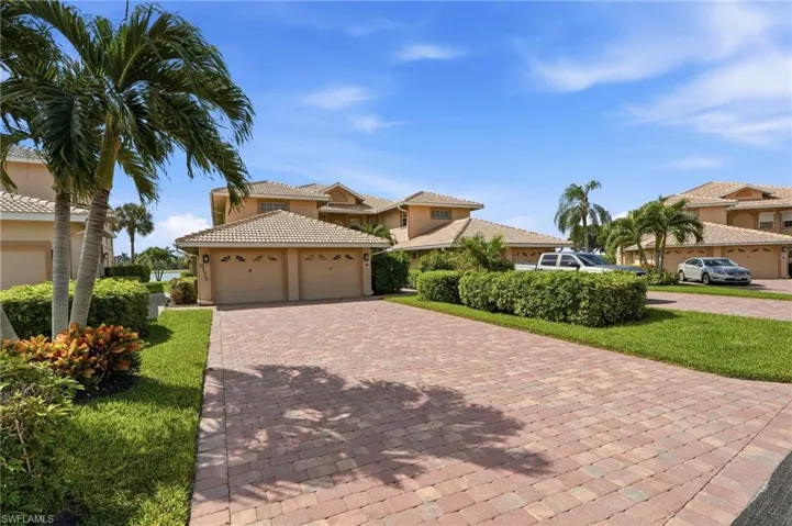 9175 Michael Cir 4, Naples, Florida 34113