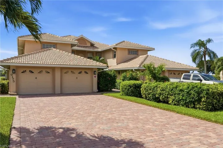 9175 Michael Cir 4, Naples, Florida 34113
