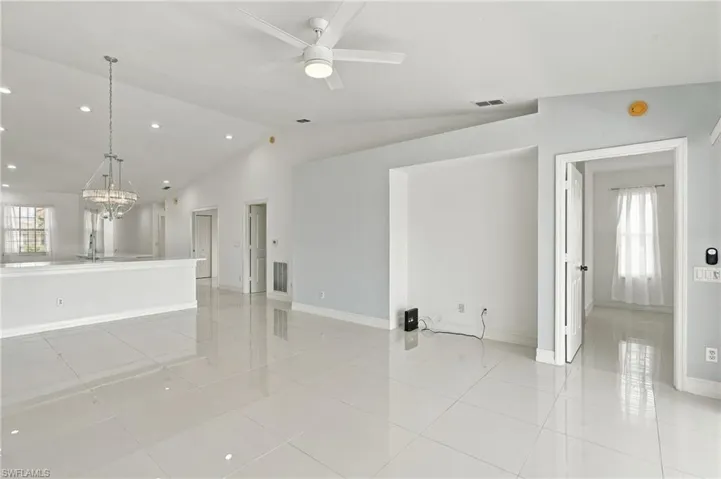 9175 Michael Cir 4, Naples, Florida 34113