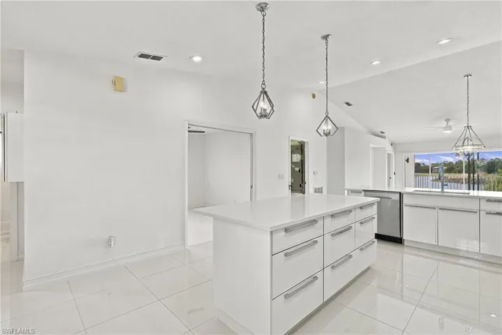 9175 Michael Cir 4, Naples, Florida 34113