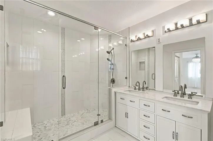 9175 Michael Cir 4, Naples, Florida 34113