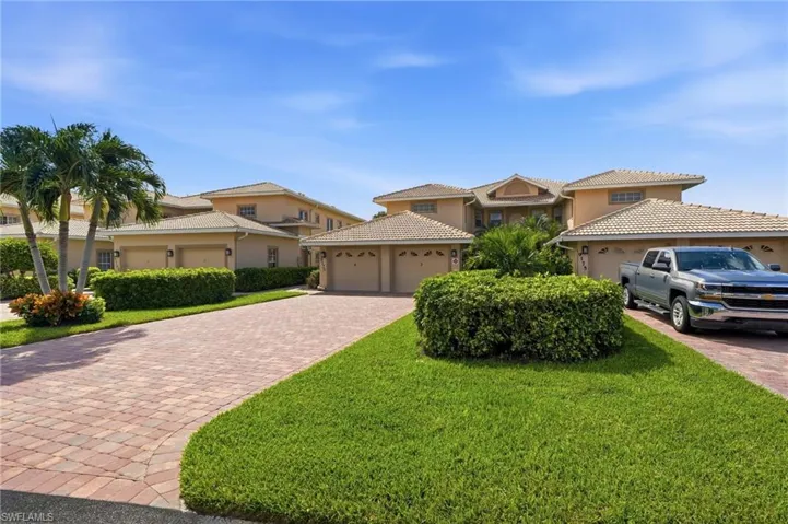 9175 Michael Cir 4, Naples, Florida 34113