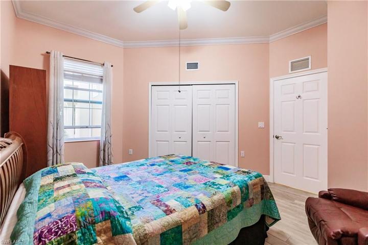 GREAT VIEW OF THE SIZE OF THE GUEST BEDROOM!